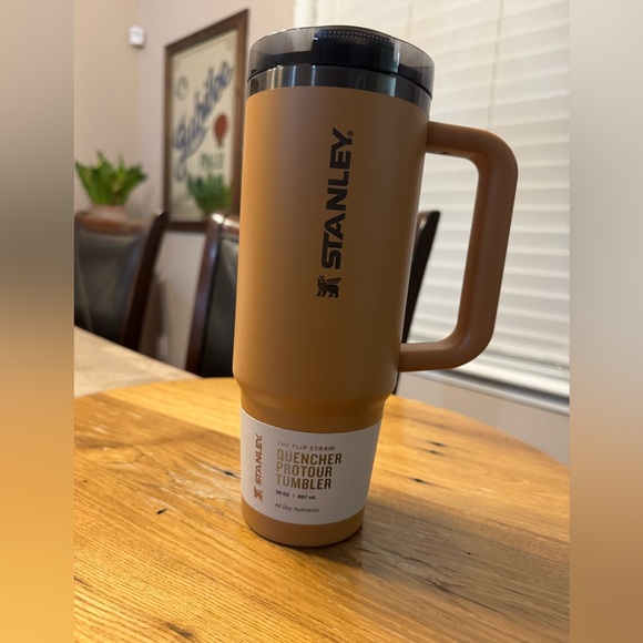 THE QUENCHER PROTOUR FLIP STRAW TUMBLER 30 OZ - Picture 2 of 8